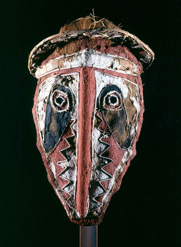 Masque Elema (c) Musée de l'Hospice St-Roch